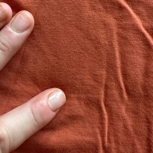 Lululemon | Cates Tee - Picture 5 of 6